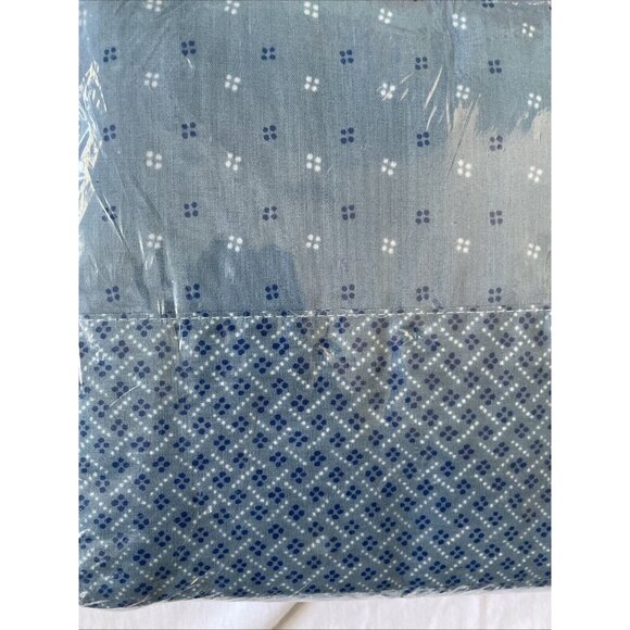 Danville No-Iron Twin 3-Piece Bed Ensemble With Pillowcase Flat & Fitted Sheets - Picture 7 of 9